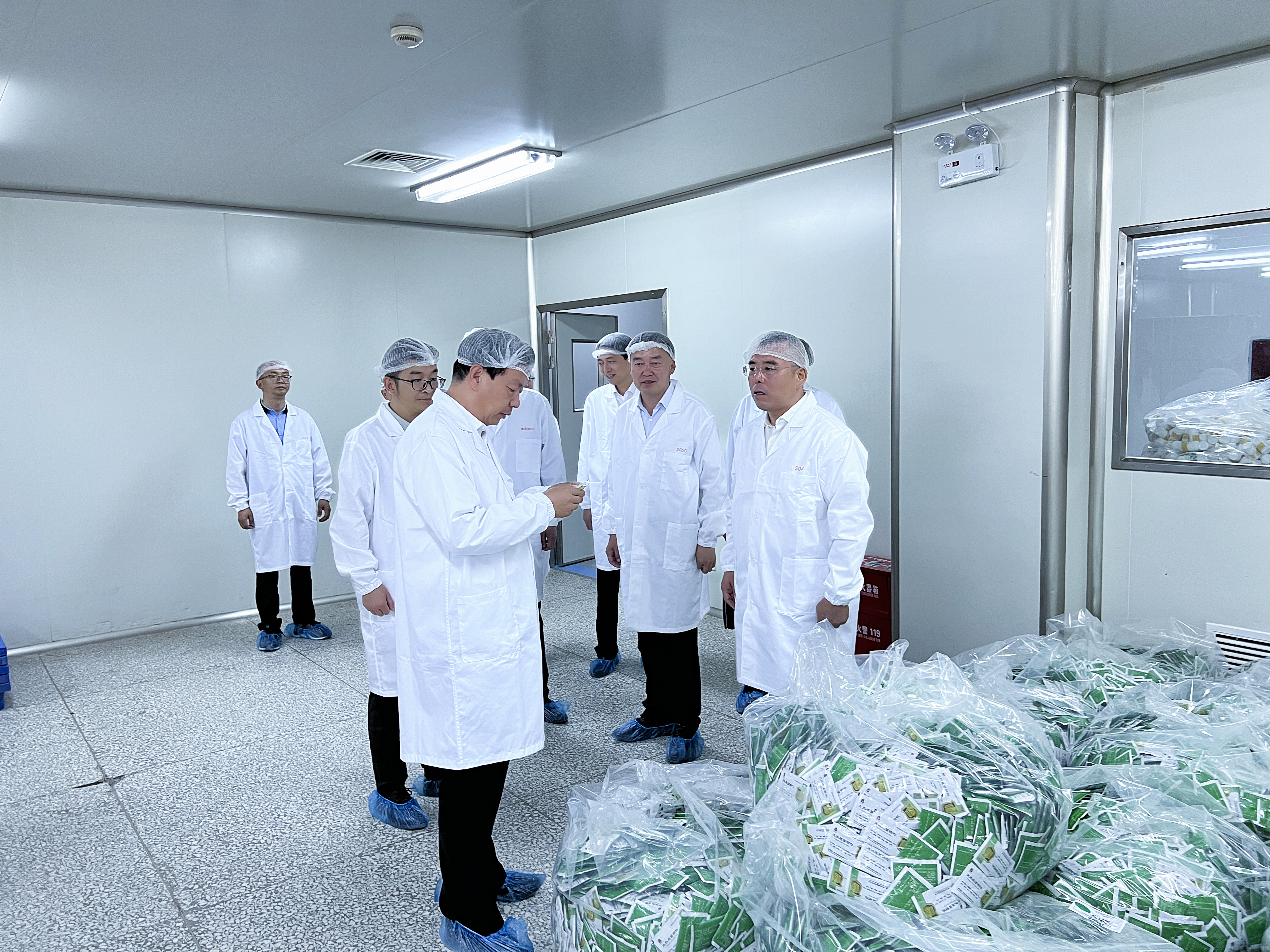 甘肅省副省長(zhǎng)陳得信蒞臨獨(dú)一味生物制藥考察調(diào)研